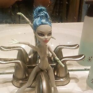 Ghoulia doll vintage